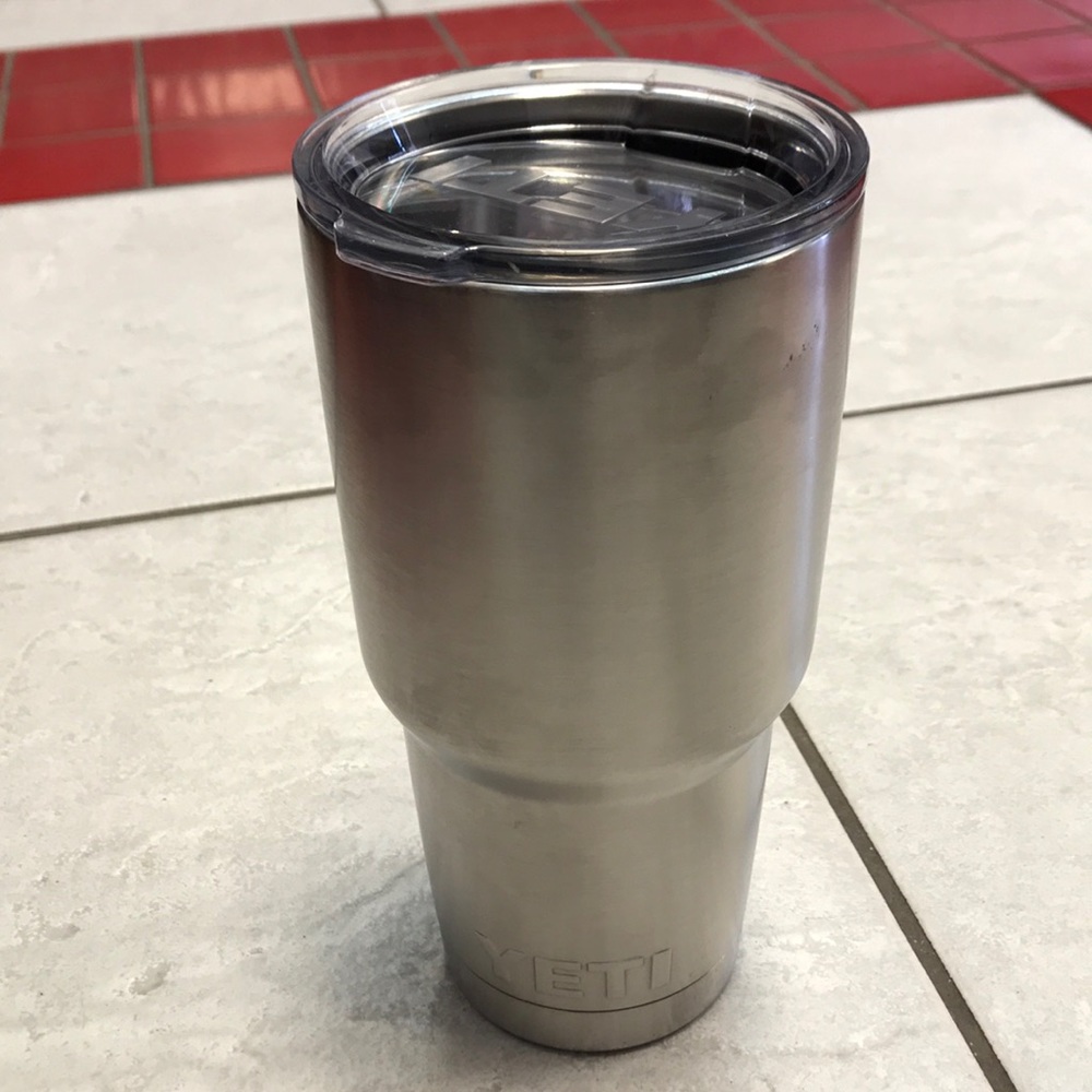 Used 32oz Yeti Cup